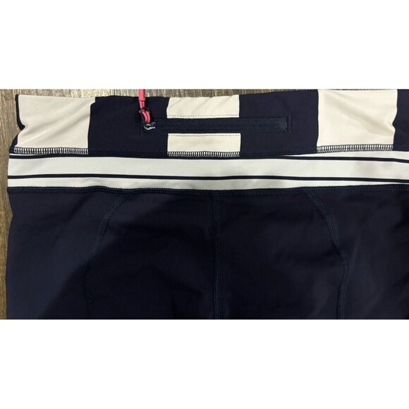 Lululemon Crop Black White Leggings Womens Size XS - Picture 5 of 6